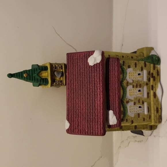 CHAPEL Church Christmas Clay Village 10" x6" x 6" - Picture 8 of 9